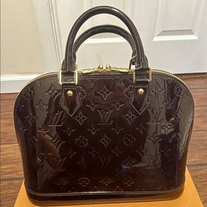 Louis Vuitton Alma Vernis Amarante PM